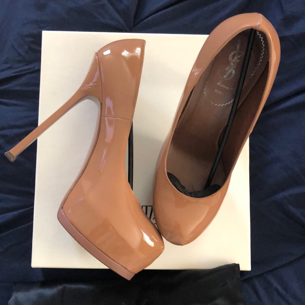 YSL TRIBTOO 105 pump in Nude